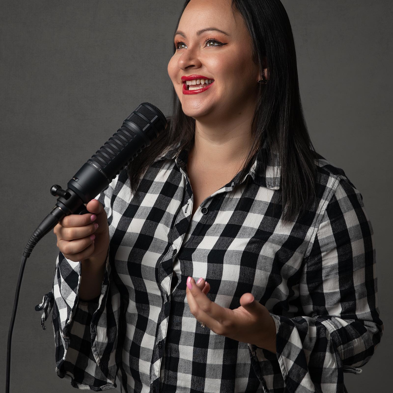 BEATRIZ VILLALOBOS
