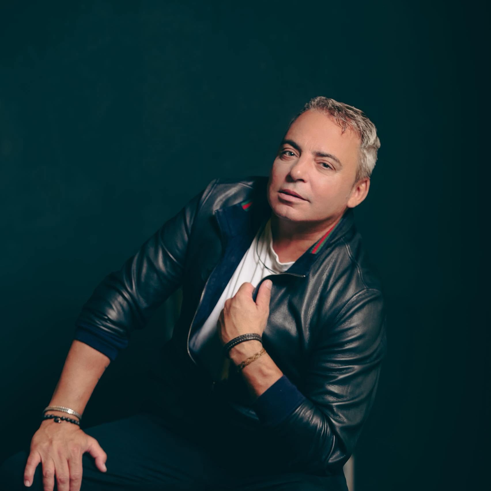 MARCOS LLUNAS